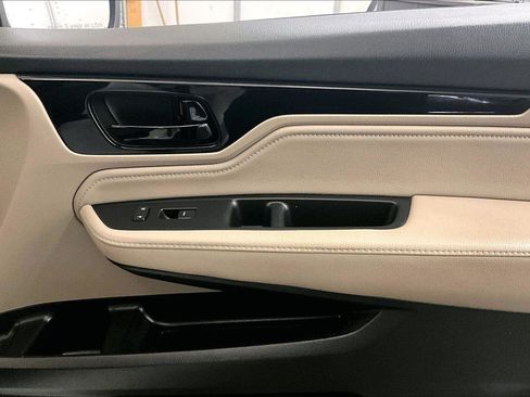 Used 2022 Honda Odyssey Touring image 23