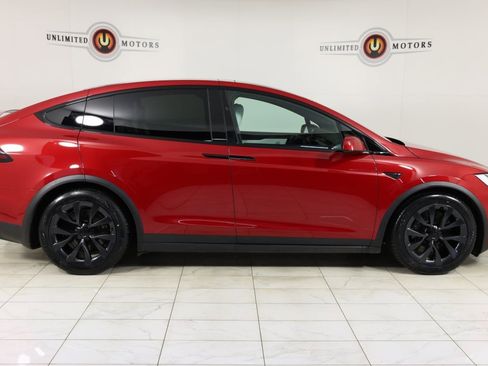 Used 2023 Tesla Model X image 2