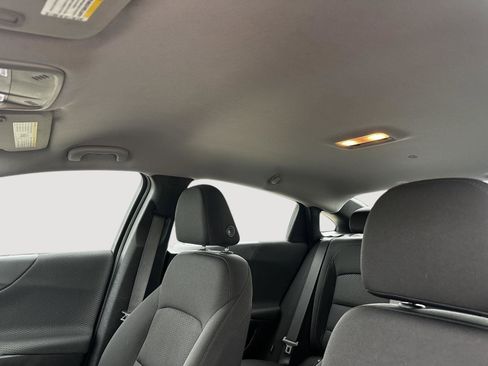 Used 2021 Chevrolet Malibu LT FWD image 19