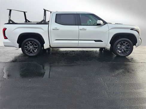 Used 2022 Toyota Tundra Platinum image 6