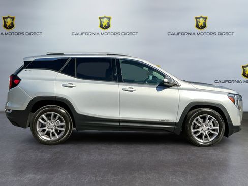 Used 2022 GMC Terrain SLT image 4