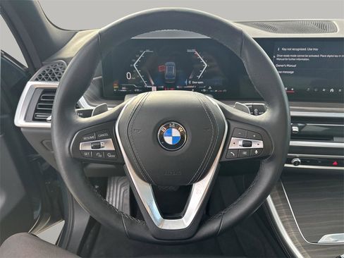 Used 2024 BMW X5 xDrive40i w/ Parking Assistance Package image 15