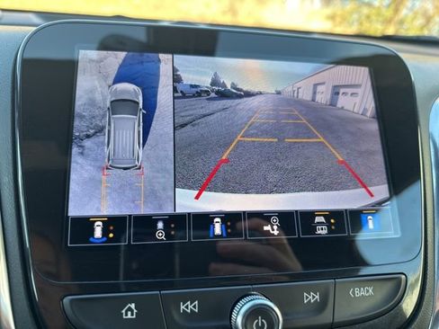 Used 2022 Chevrolet Equinox Premier AWD/4WD image 28