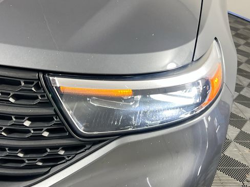 Used 2023 Ford Explorer 2WD image 11