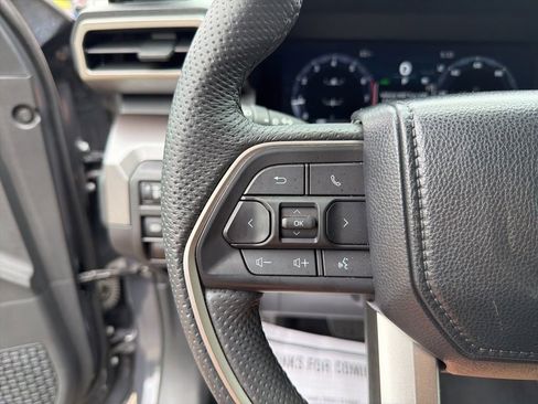 Used 2024 Toyota Tacoma TRD Off-Road AWD/4WD image 19
