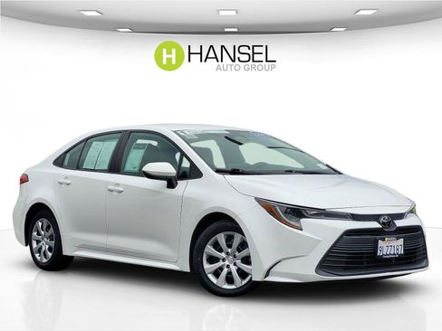 Used 2024 Toyota Corolla LE FWD image 1