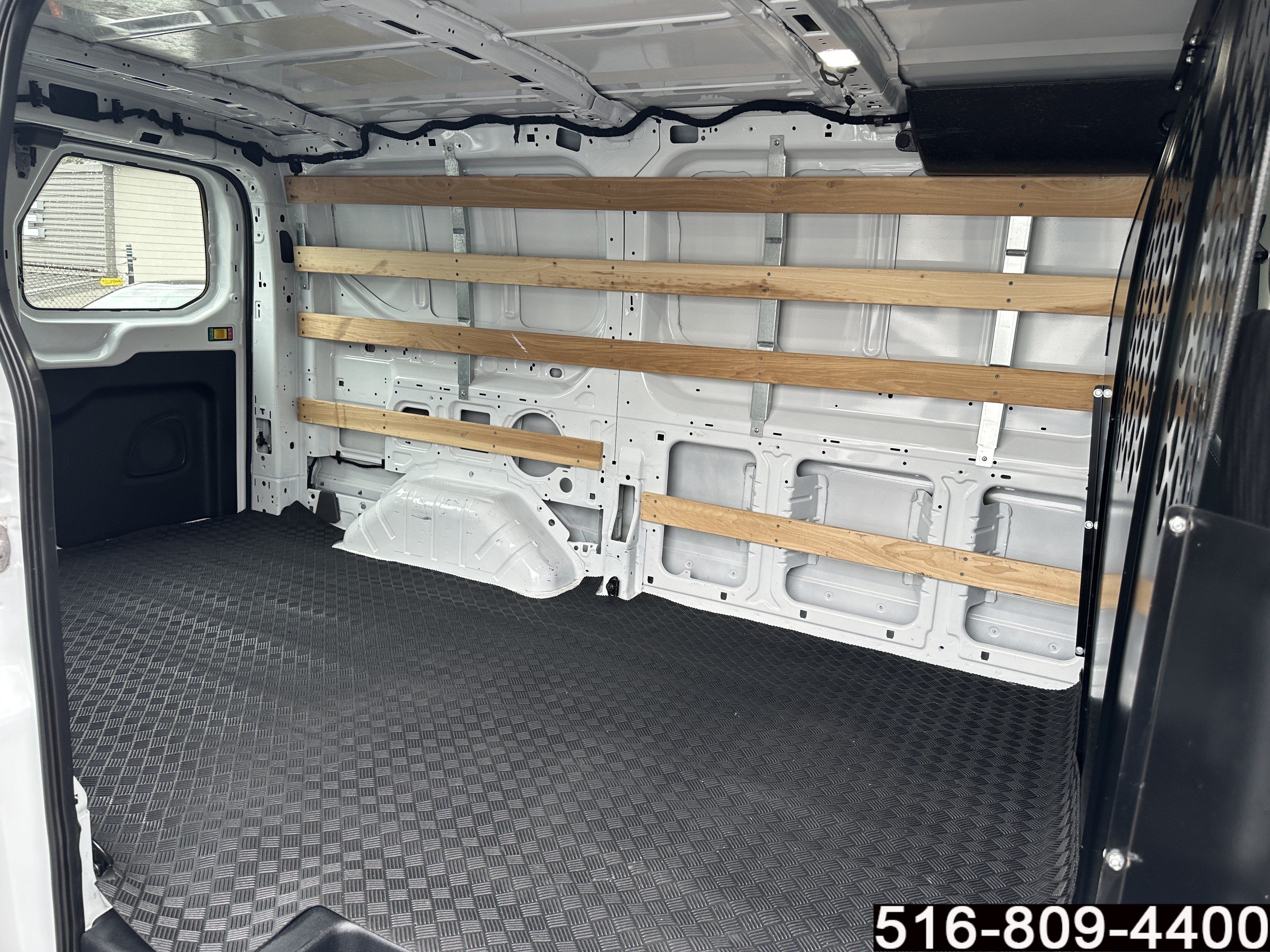 Used 2025 Ford Transit 250 Low Roof w/ Exterior Upgrade Package RWD image 28