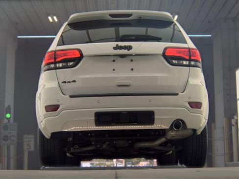 Used 2021 Jeep Grand Cherokee Laredo X AWD/4WD image 8