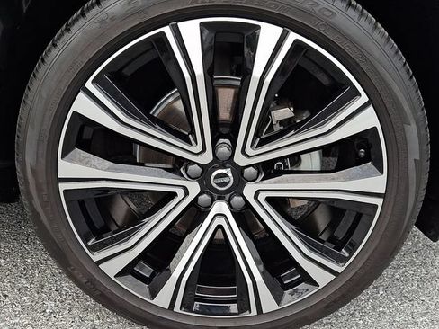 Certified 2023 Volvo XC60 B5 Ultimate w/ Climate Package AWD/4WD image 8