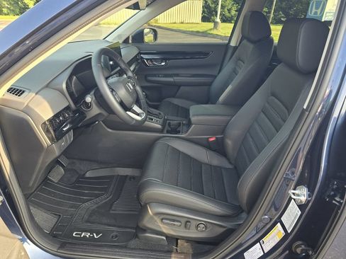 Used 2026 Honda CR-V EX-L image 12