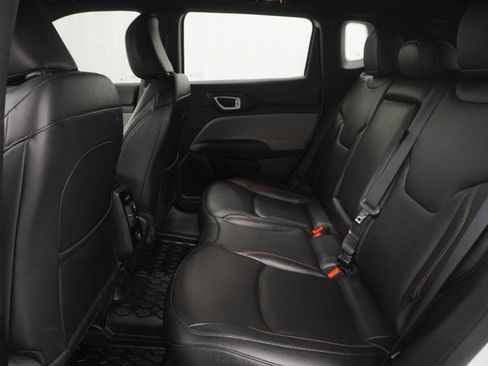 Certified 2024 Jeep Compass Latitude AWD/4WD image 19