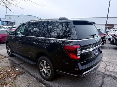Used 2024 Ford Expedition Limited image 5