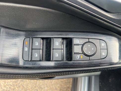 Used 2024 Nissan Rogue SV image 46