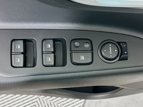 Used 2023 Kia Rio LX image 15