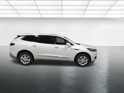 Used 2019 Buick Enclave Essence FWD image 3