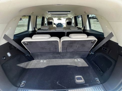 Used 2017 Mercedes-Benz GLS 550 4MATIC image 30