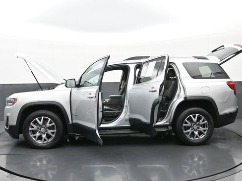 Used 2020 GMC Acadia SLT w/ Driver Alert Package II image 45