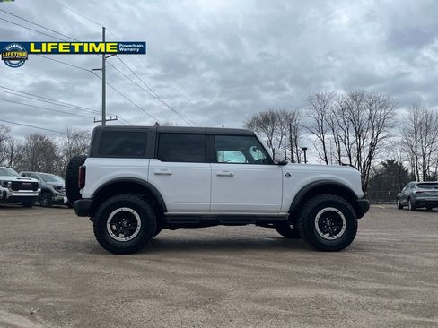 Used 2023 Ford Bronco Outer Banks w/ Sasquatch Package image 8