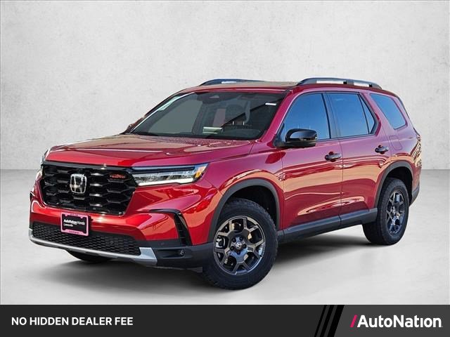Used 2025 Honda Pilot TrailSport image 1