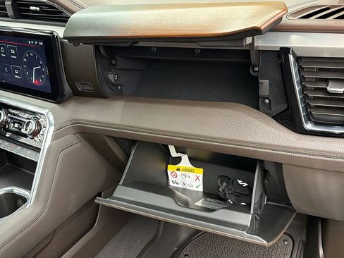 Used 2025 GMC Sierra 1500 Denali w/ Denali Reserve Package image 40