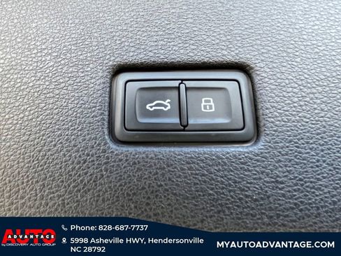 Used 2020 Audi SQ8 Prestige w/ Prestige Package image 28