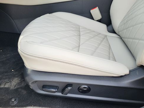 New 2026 Nissan Sentra SL w/ Floor Mat Package FWD image 18