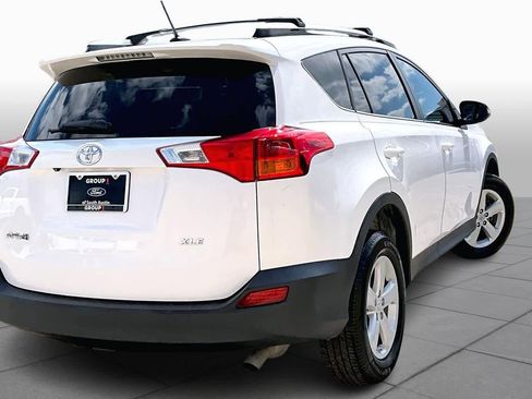 Used 2013 Toyota RAV4 XLE image 16
