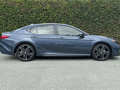 Used 2026 Toyota Camry XSE image 3