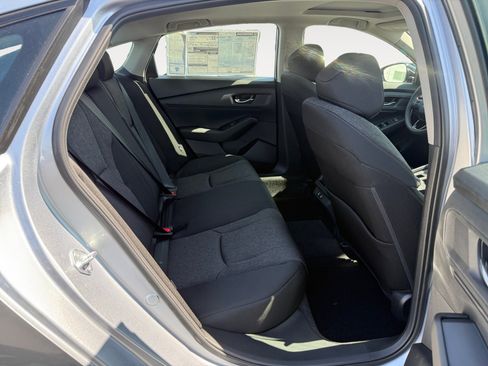 New 2025 Honda Accord SE image 18