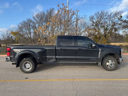 Used 2023 Ford F350 Lariat w/ Lariat Ultimate Package image 4