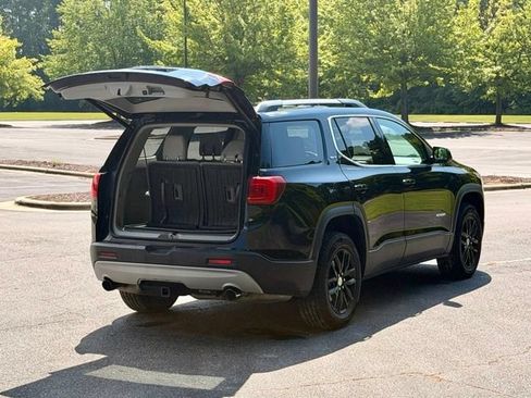 Used 2019 GMC Acadia SLT FWD image 18
