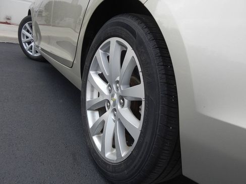 Used 2013 Chevrolet Malibu LT FWD image 16
