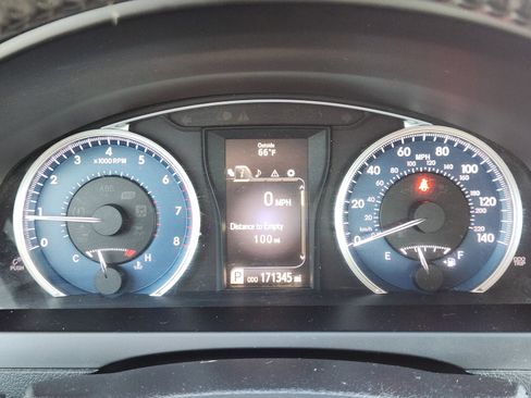 Used 2016 Toyota Camry XLE image 17