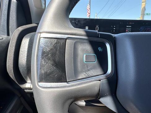 Used 2025 Ford Expedition Max Active AWD/4WD image 42