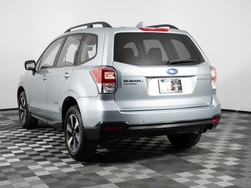 Used 2018 Subaru Forester 2.5i w/ Alloy Wheel Package image 5