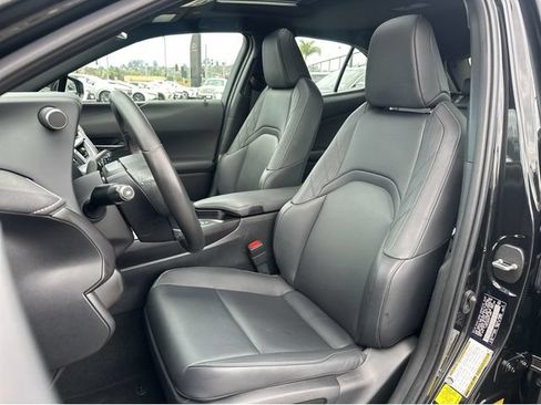 Used 2024 Lexus UX 250h FWD image 38