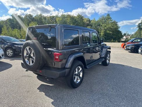 Used 2020 Jeep Wrangler Unlimited Sahara AWD/4WD image 5