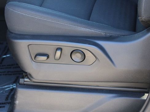 Used 2022 Chevrolet Silverado 1500 RST image 16