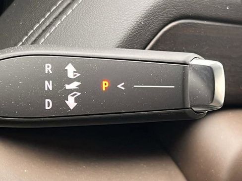 Used 2025 GMC Yukon Denali Ultimate image 18