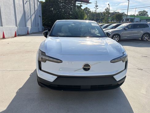 New 2026 Volvo EX30 Ultra w/ Climate Package AWD/4WD image 6