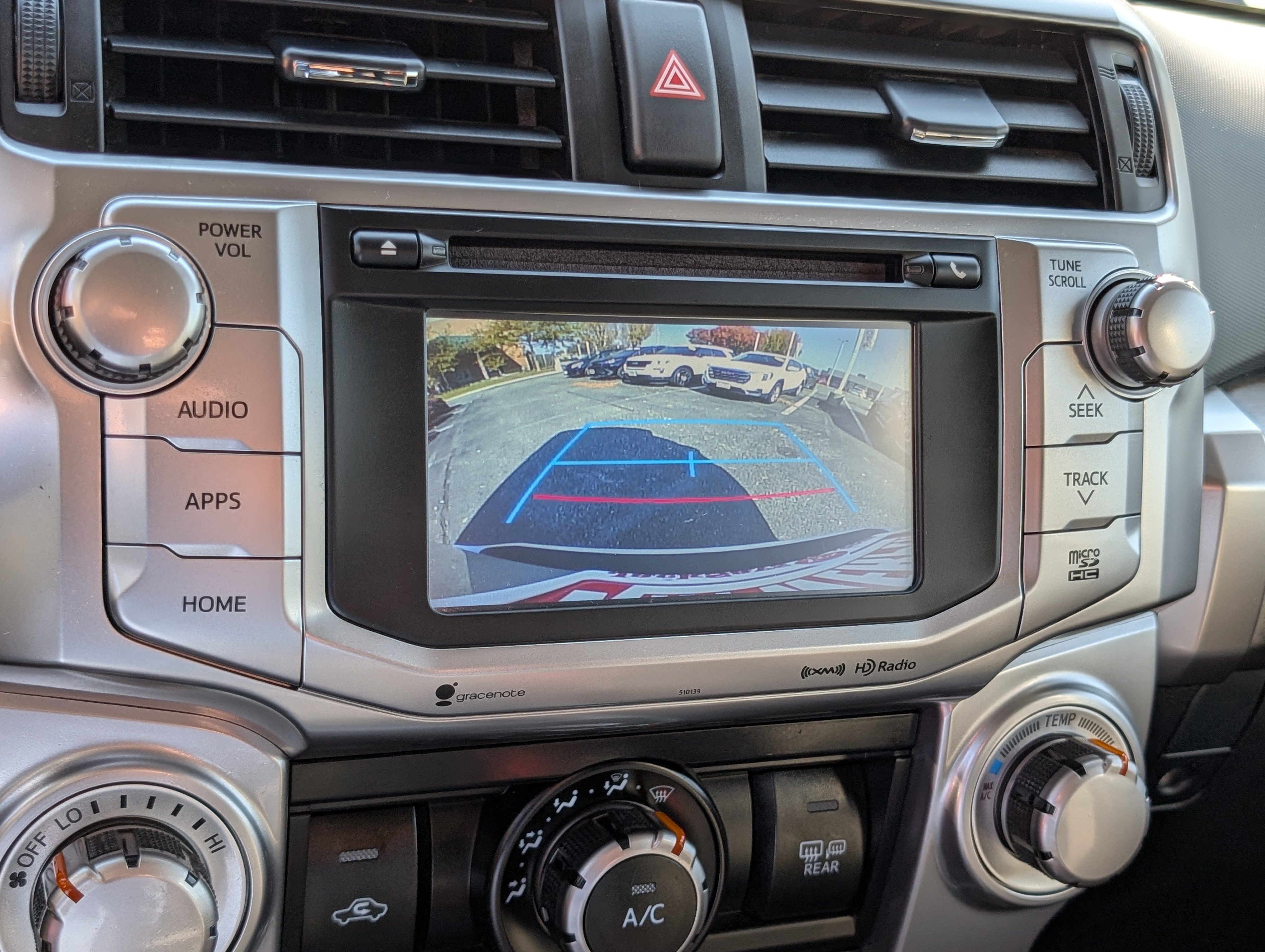 Used 2018 Toyota 4Runner SR5 AWD/4WD image 29