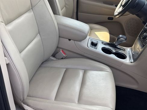 Used 2018 Jeep Grand Cherokee Limited AWD/4WD image 19