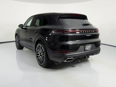 New 2026 Porsche Cayenne AWD/4WD image 8