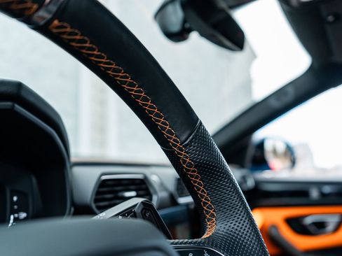Used 2023 Lamborghini Urus S AWD/4WD image 33