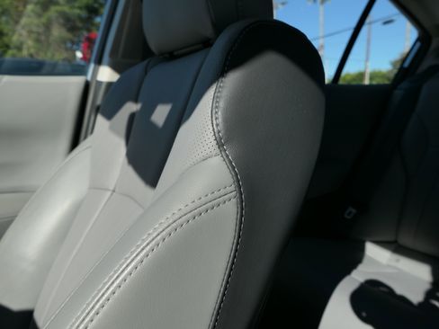 Certified 2023 Subaru Legacy Limited image 12