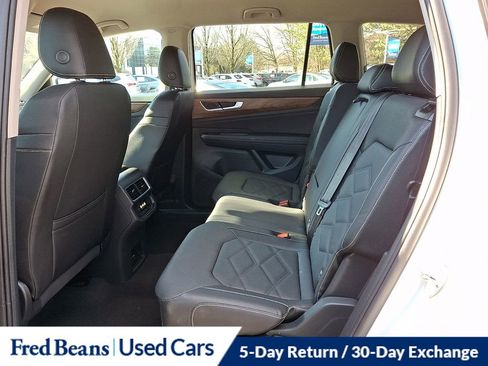 Certified 2025 Volkswagen Atlas SE image 11