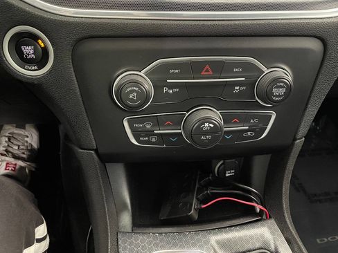 Used 2015 Dodge Charger R/T w/ Plus Group image 37