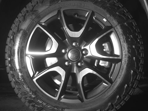 Used 2025 Jeep Compass Trailhawk AWD/4WD image 13