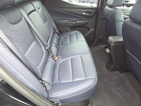 Used 2022 Chevrolet Bolt EUV Premier w/ Sun & Sound Package FWD image 23