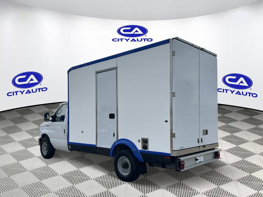 Used 2023 Ford E-350 and Econoline 350 Super Duty w/ Power Windows & Locks Group RWD image 7